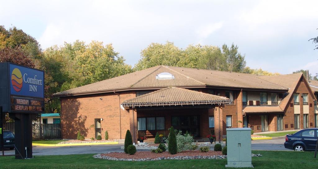 Comfort Inn East Scarborough Toronto Buitenkant foto