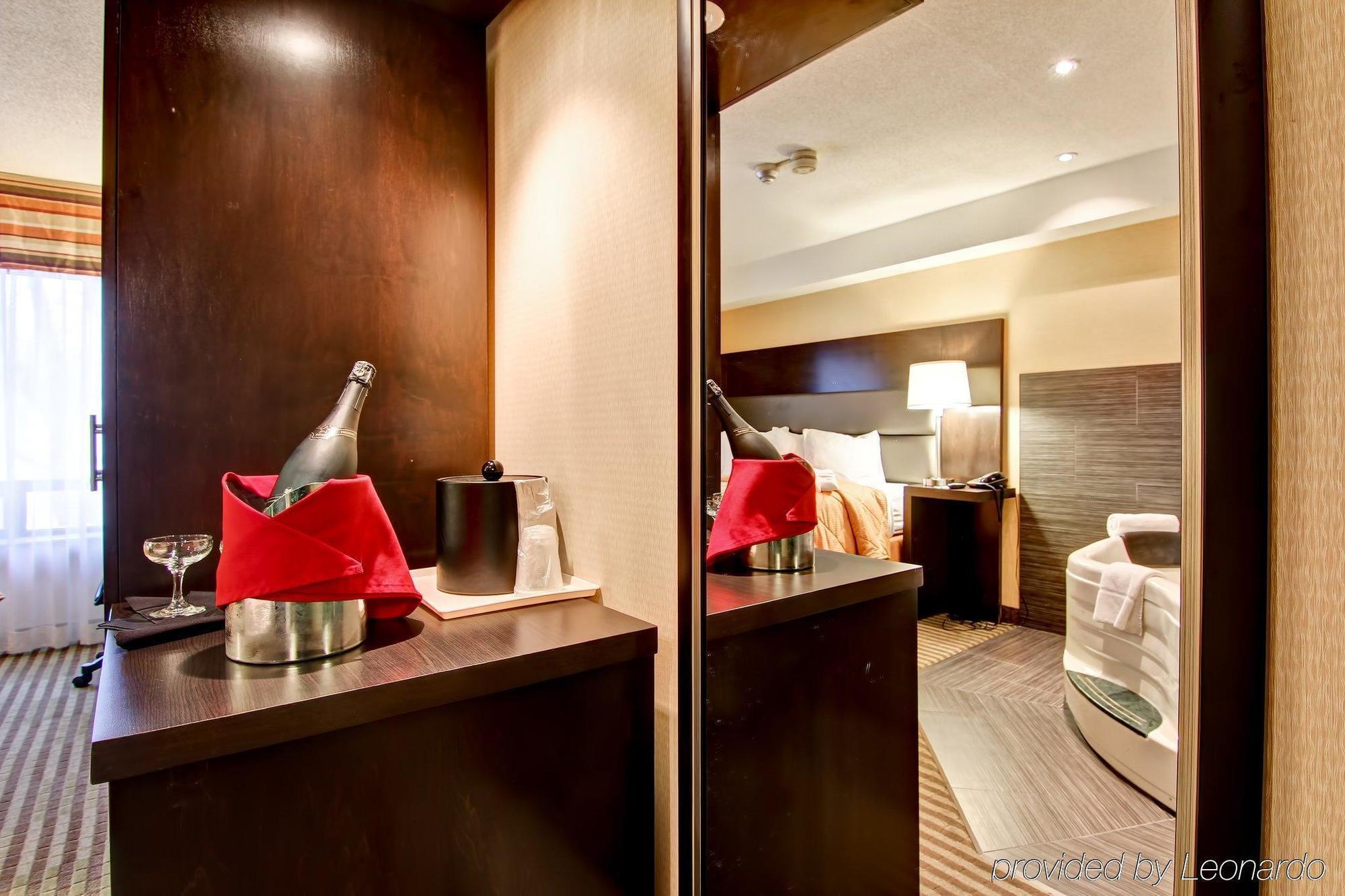 Comfort Inn East Scarborough Toronto Buitenkant foto