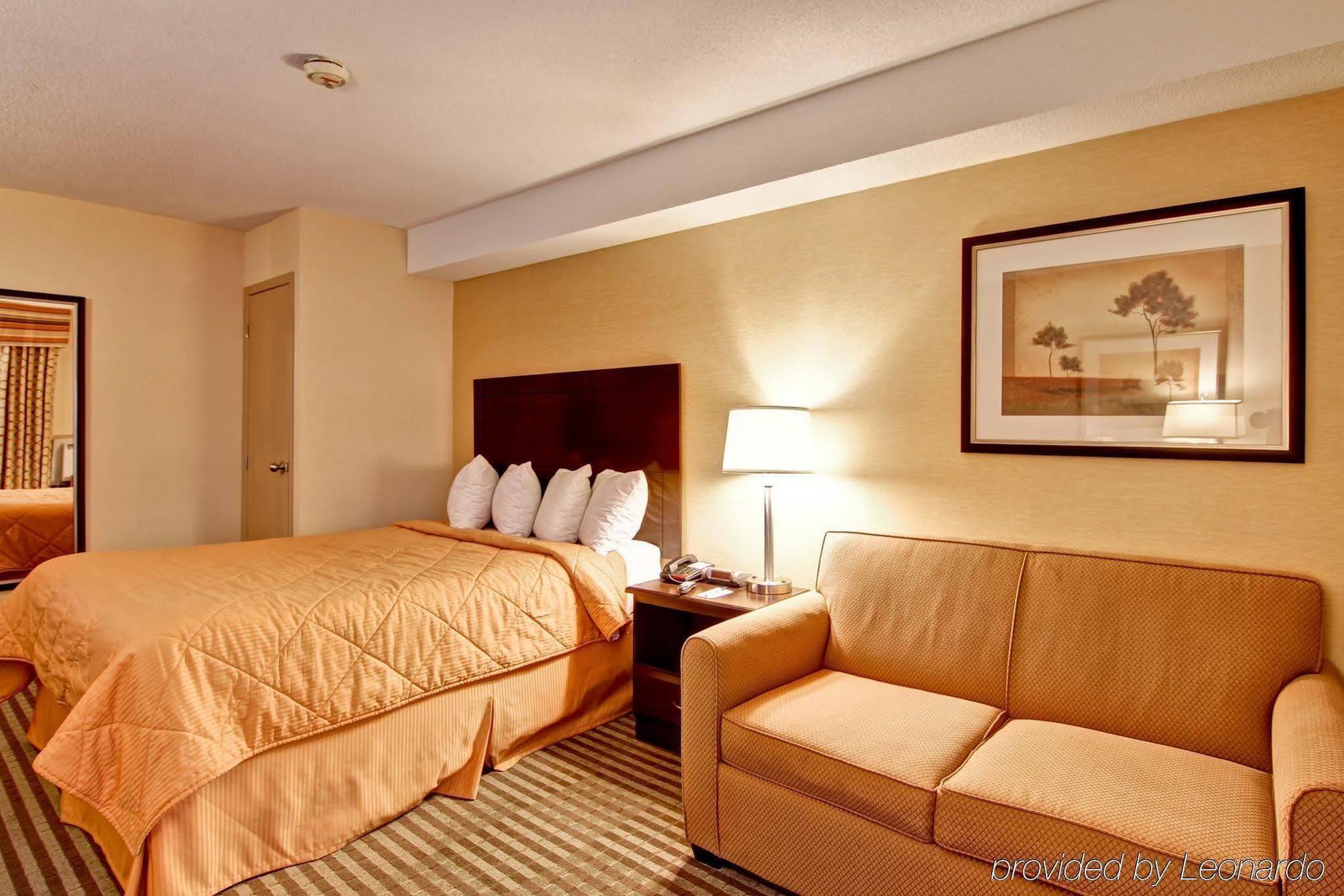 Comfort Inn East Scarborough Toronto Buitenkant foto